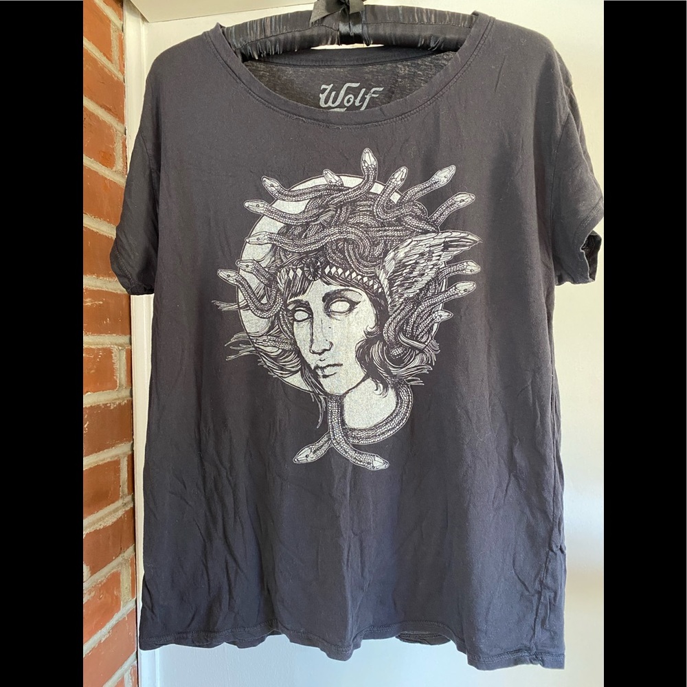 Ultra soft Medusa boyfriend tee